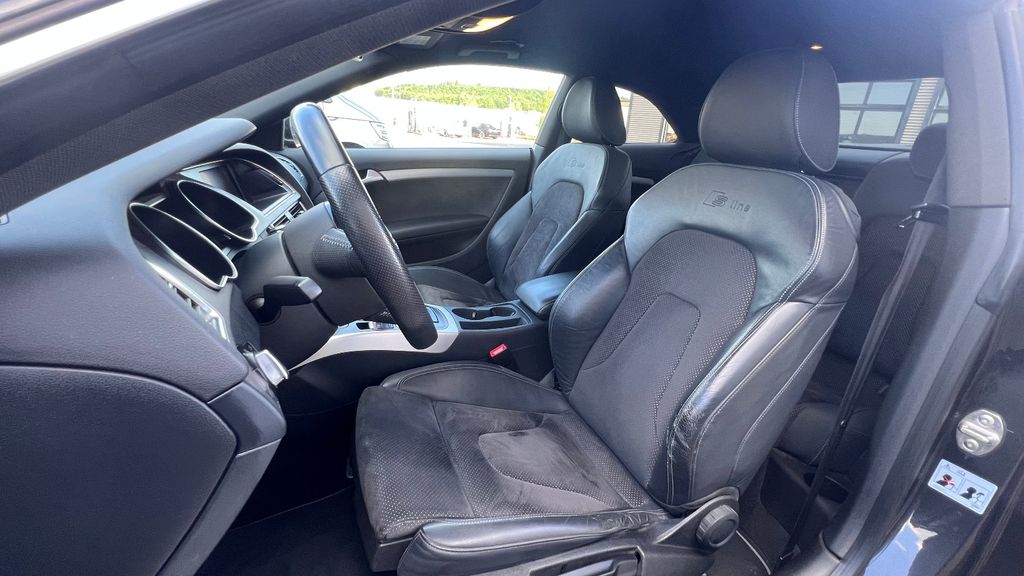 AUDI A5 Coupe 2.0 TDI ***S-Line / Top gefplegt***