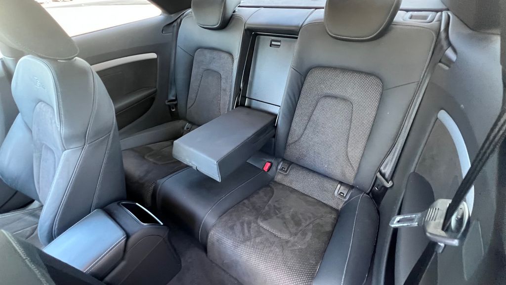 AUDI A5 Coupe 2.0 TDI ***S-Line / Top gefplegt***
