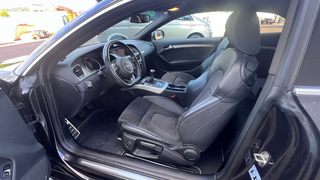AUDI A5 Coupe 2.0 TDI ***S-Line / Top gefplegt***
