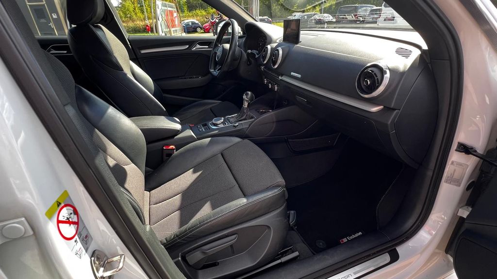 AUDI A3 Sportback e-tron sport *S-Line+19"+GARANTIE*
