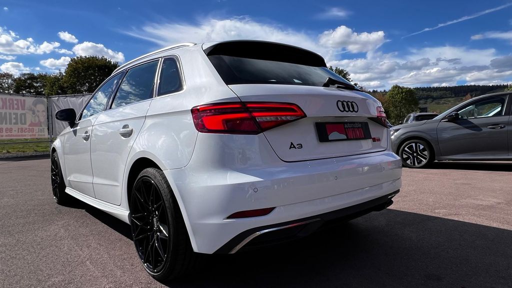 AUDI A3 Sportback e-tron sport **S-Line + 19" + ACC**