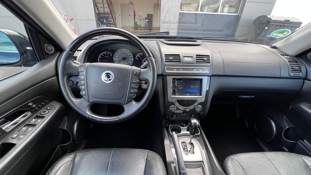 SSANGYONG REXTON W Sapphire 4WD