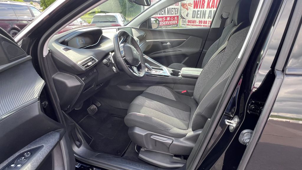 PEUGEOT 5008 1.5 HDi Allure*AHK+Kamera+Navi+Sitzheizung*