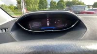 PEUGEOT 5008 1.5 HDi Allure*AHK+Kamera+Navi+Sitzheizung*