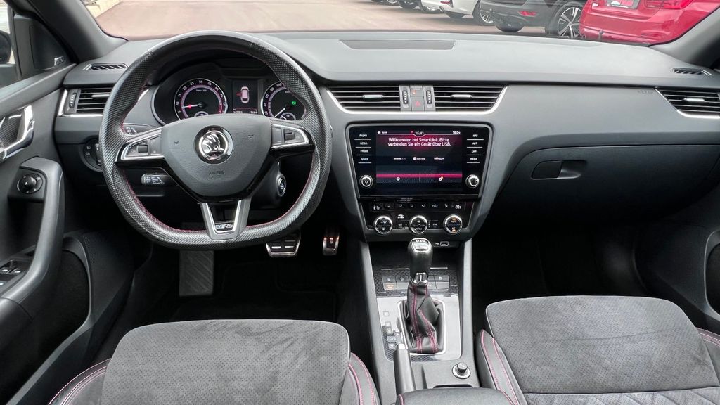 SKODA Octavia Combi 2.0 TDI RS 4x4 DSG