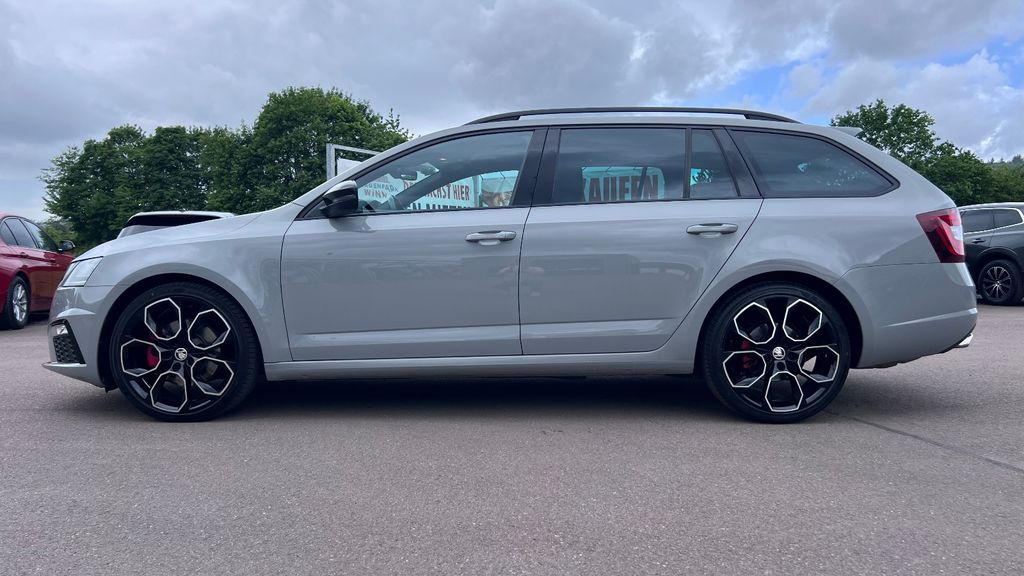 SKODA Octavia Combi 2.0 TDI RS 4x4 DSG