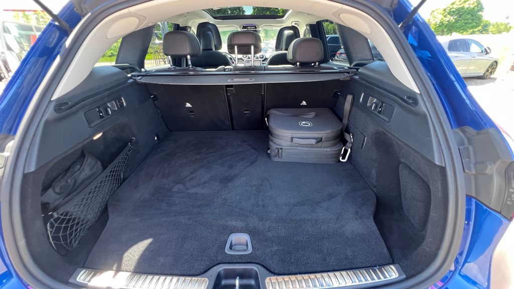 MERCEDES-BENZ GLC 300 de 4Matic Avantgarde *TOP-AUSSTATTUNG*