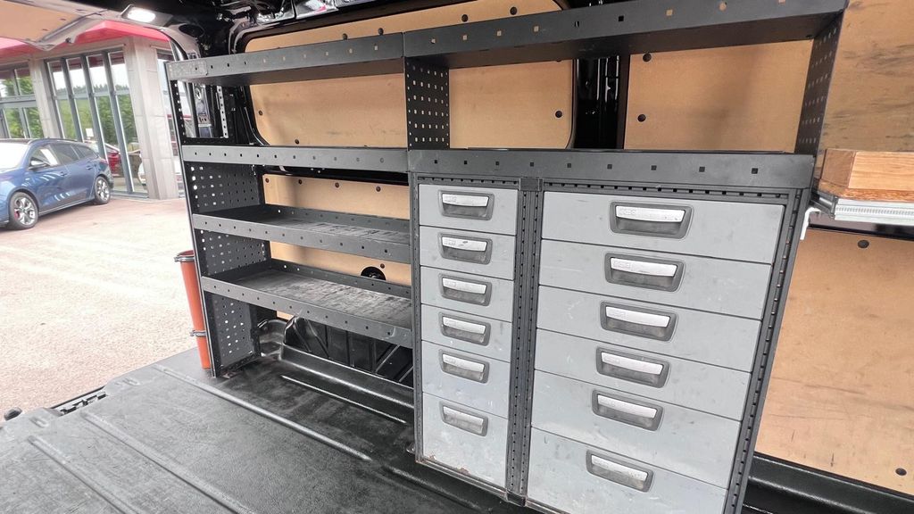 FORD Transit Custom Kasten L2 Limited+Werkstattausbau
