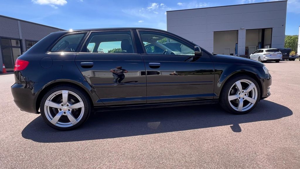AUDI A3 Sportback 1.4 TFSI Attraction ***TÜV NEU***