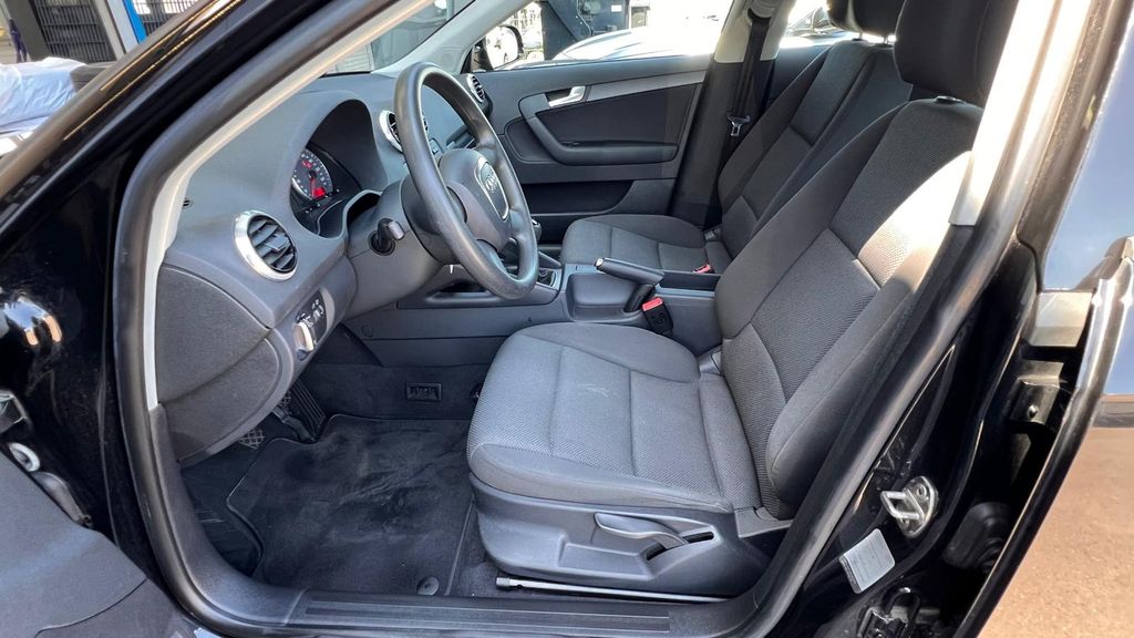 AUDI A3 Sportback 1.4 TFSI Attraction ***TÜV NEU***