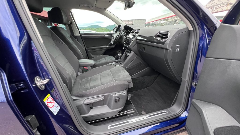 VW Tiguan 2.0 TDI Highline 4Motion DSG **AHK+LED**