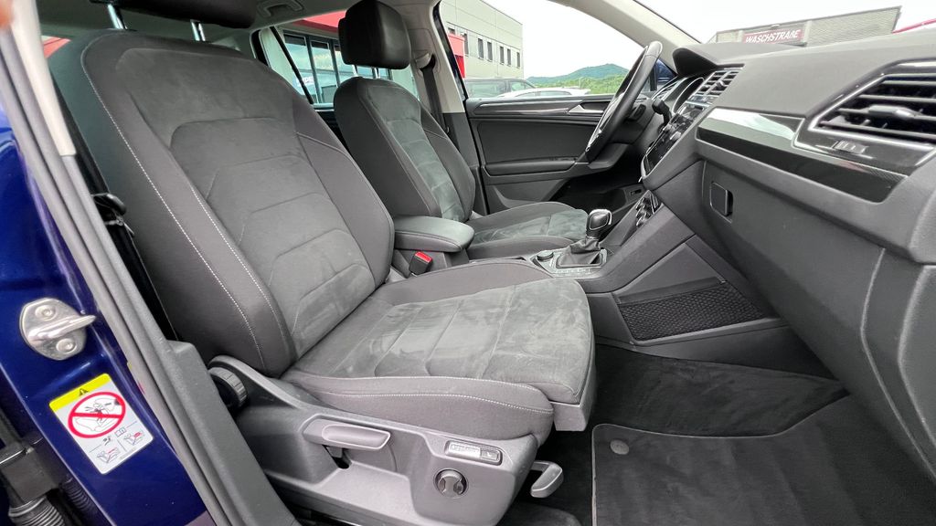 VW Tiguan 2.0 TDI Highline 4Motion DSG **AHK+LED**