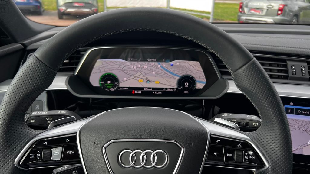 AUDI Q8 e-tron S-Line