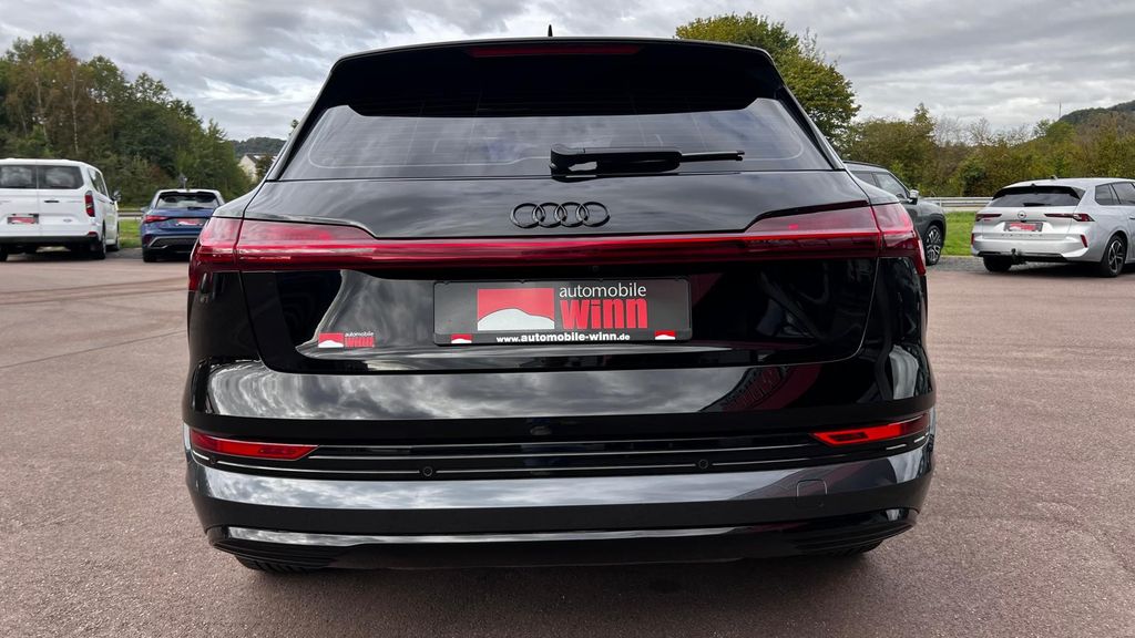 AUDI Q8 e-tron S-Line