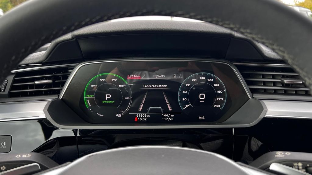 AUDI Q8 e-tron S-Line