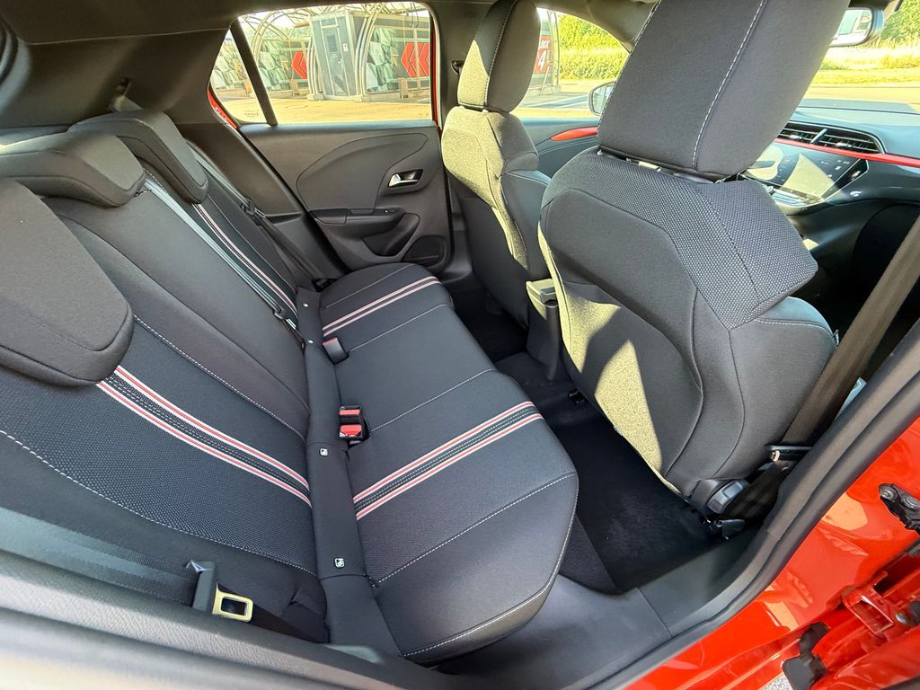 OPEL Corsa 1.2 YES LED Scheinwerfer + Lenkradheizung