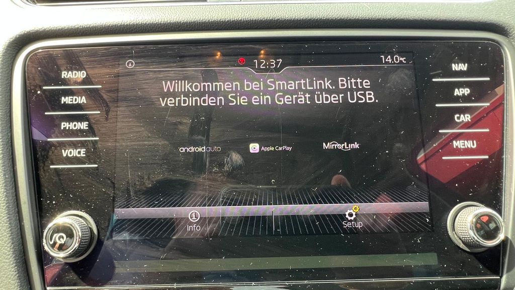 SKODA Octavia Combi 2.0 TDI DSG Soleil