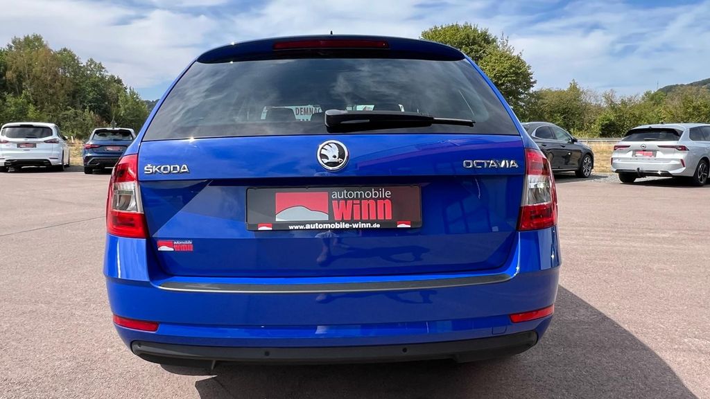 SKODA Octavia Combi 2.0 TDI DSG Soleil