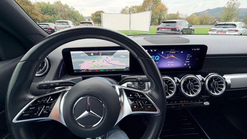 MERCEDES-BENZ EQB 300 4Matic ***GARANTIE BIS 11.2030***