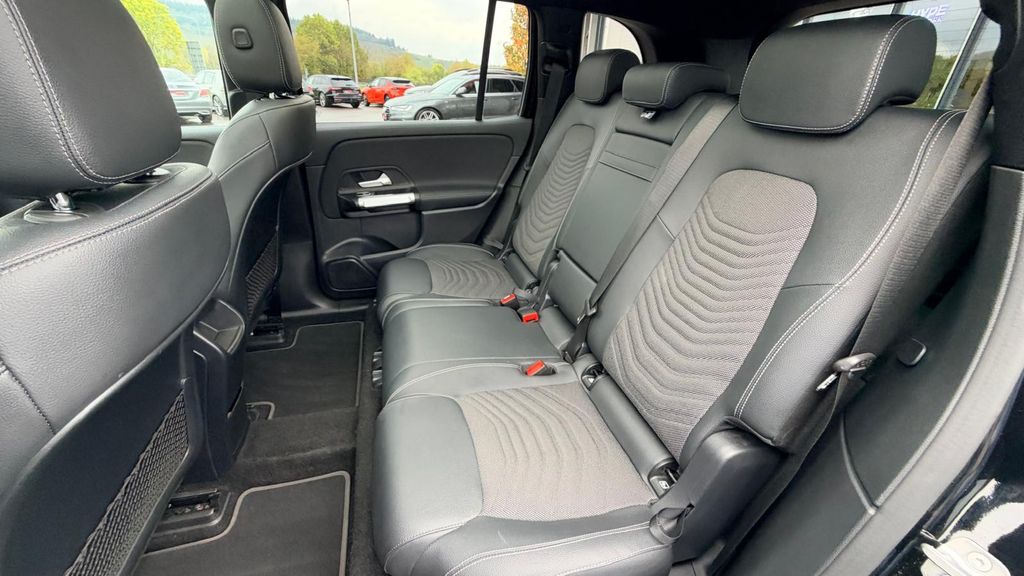 MERCEDES-BENZ EQB 300 4Matic ***GARANTIE BIS 11.2030***